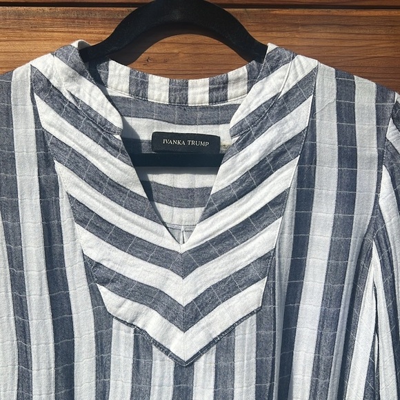 Stripes Flowy Blouse - Picture 2 of 7